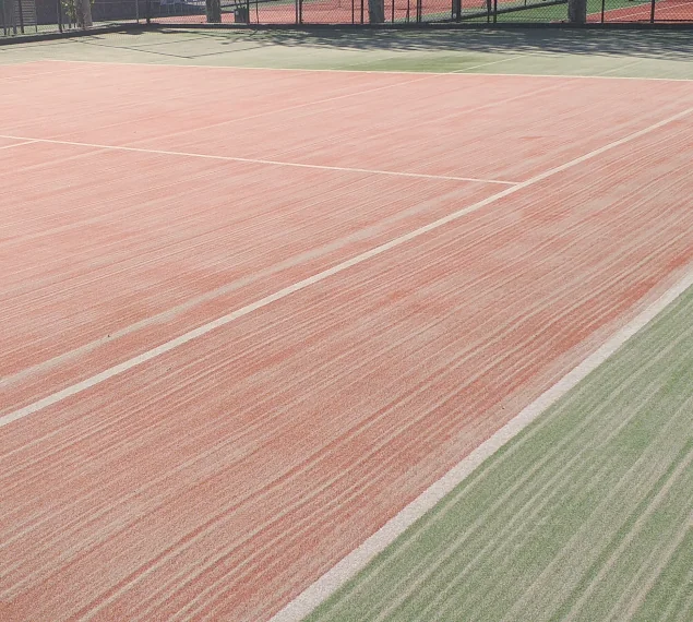 mantenimiento pistas padel y tenis cesped artificial